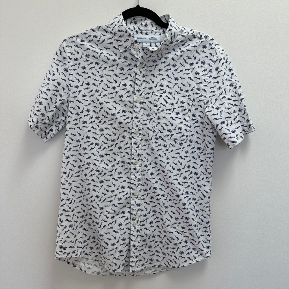Old Navy Men's Small White and Blue Nautical Pattern Shirt